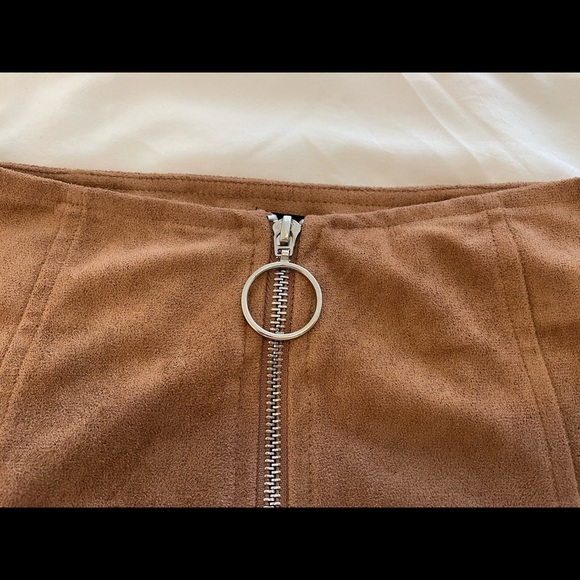 Brown suede skirt - Picture 2 of 3